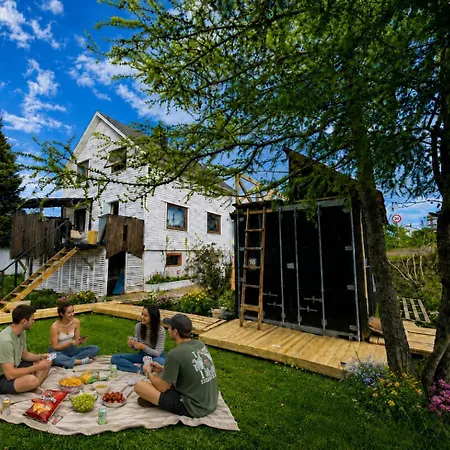 Albergue Alfa - The Lowfo House Lofoten *