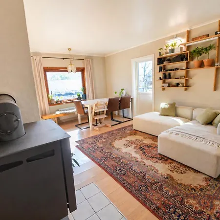 Alfa - The Lowfo House Lofoten Albergue