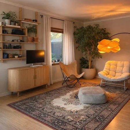 Alfa - The Lowfo House Lofoten Albergue