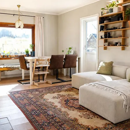Alfa - The Lowfo House Lofoten Albergue